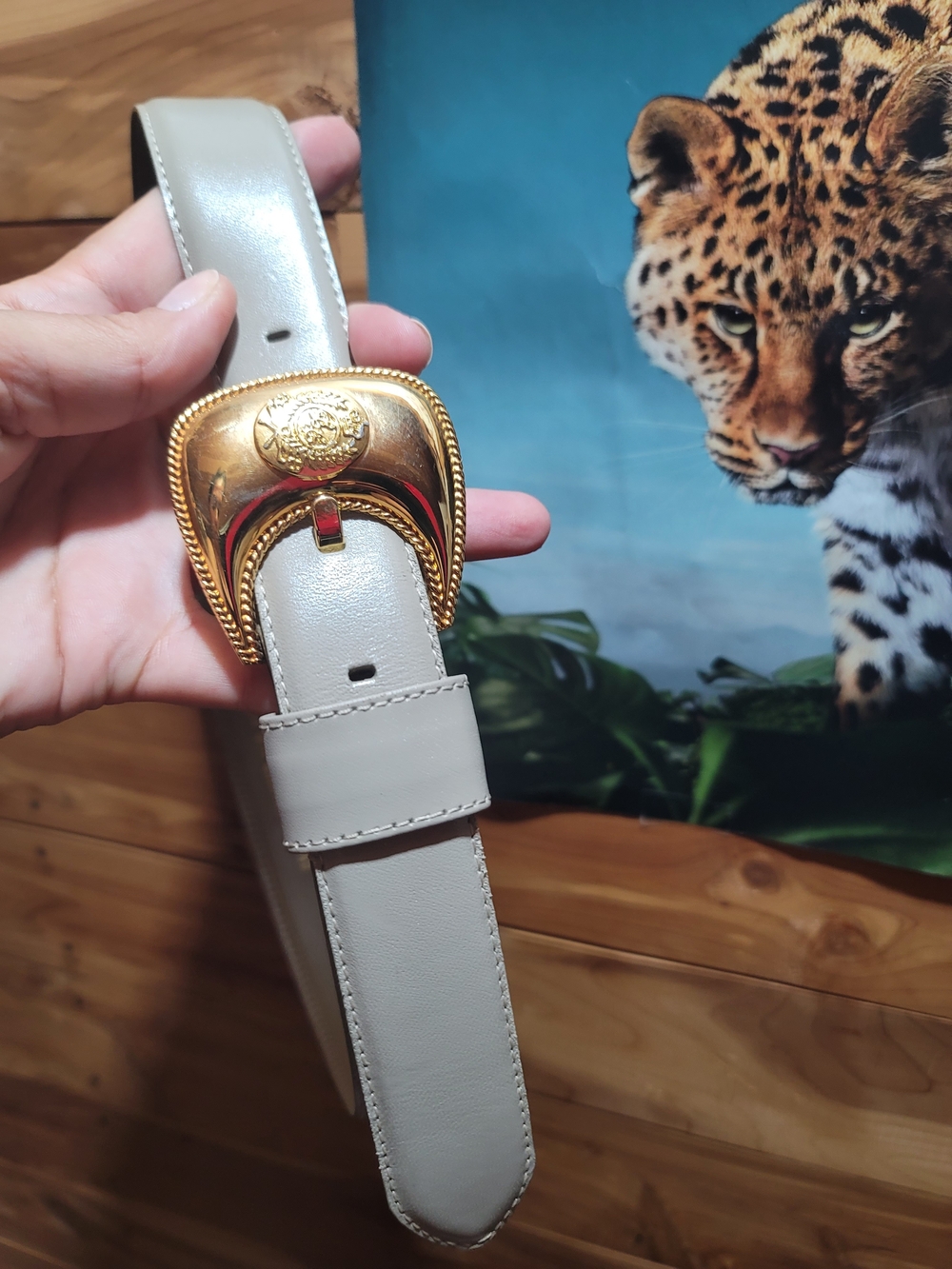 Vintage 1989 Liz Claiborne Gold Buckle Gray Taupe Leather Belt